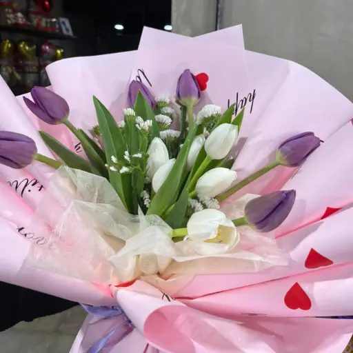 Ramo de 12 tulipanes 